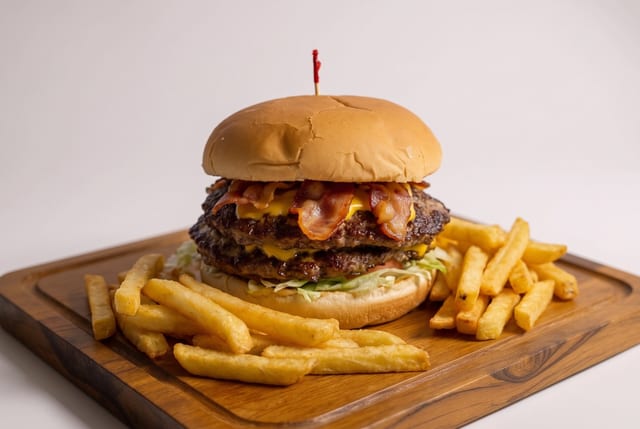 Bacon Cheeseburger.
